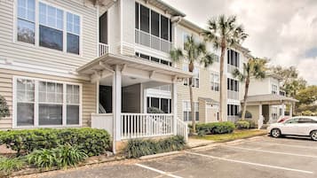 Apartment (1 Bedroom) | Interior