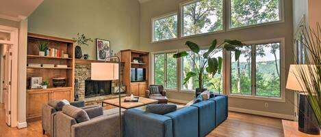 House (5 Bedrooms) | Front of property