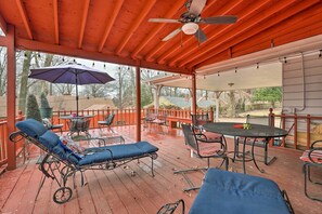 House (4 Bedrooms) | Interior - Spacious Memphis Home - Walk to Graceland (Memphis)