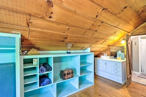 Cottage (4 Bedrooms) | Interior