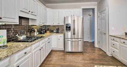 Updated Mableton Home ~ 14 Miles to Downtown Atl!