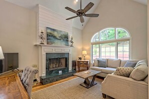 House (4 Bedrooms) | Interior - Chic Sky Valley Resort Home on Golf Course! (Dillard)