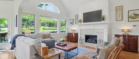 House (4 Bedrooms) | Front of property