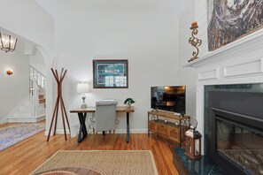 Interior - Chic Sky Valley Resort Home on Golf Course! (Dillard)