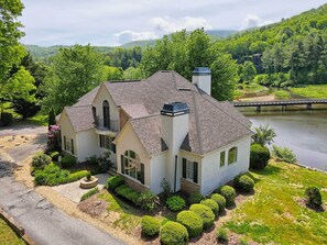 Interior - Chic Sky Valley Resort Home on Golf Course! (Dillard)