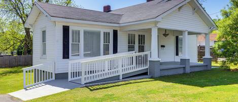 House (2 Bedrooms) | Front of property