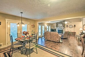 Apartment (2 Bedrooms) | Interior - Comfy Jasper Getaway w/ Community Amenities! (Jasper)