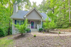 Exterior - Cozy Georgia Vacation Rental w/ Spacious Yard (Young Harris)
