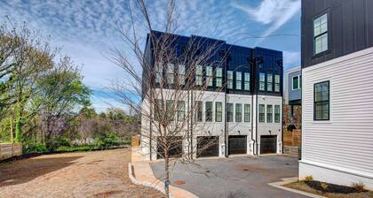 Modern Atlanta Townhome Rental ~ 2 Mi to Downtown!