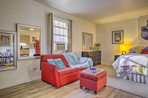 Apartment (0 Bedroom) | Interior