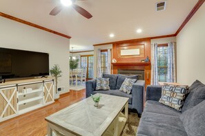 TV, fireplace - Cozy Smyrna Vacation Rental ~ 1 Mi to The Battery! (Smyrna)