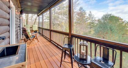 Lakemont Mountain Cabin w/ Game Room & Hot Tub!