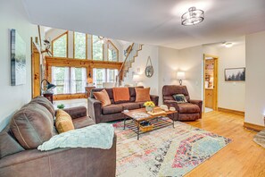 House (3 Bedrooms) | Interior