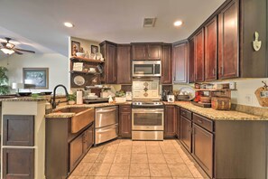 House (3 Bedrooms) | Interior - Idyllic Eatonton House w/ Patio + Lake Access!! (Eatonton)