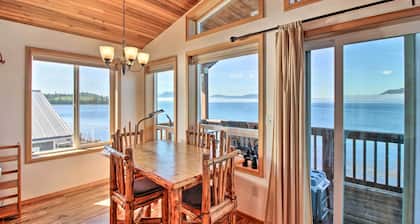 Waterfront Apt w/ Mtn View, Walk Into Town!