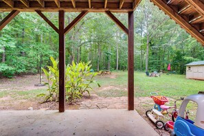 House (4 Bedrooms) | Interior - Covington Abode < 30 Mi to Stone Mtn Park! (Covington)