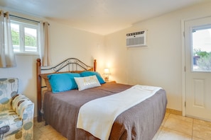 Bed sheets - Budget-friendly Tucson Studio: 2 Mi to University! (Tucson)