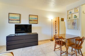 Interior - Budget-friendly Tucson Studio: 2 Mi to University! (Tucson)