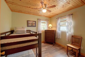Interior - Hot Tub & Fire Pit: Pet-friendly Clayton Escape! (Clayton)