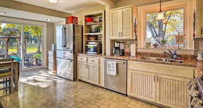 Spacious Home + Acreage, 16 Mi to Chattanooga