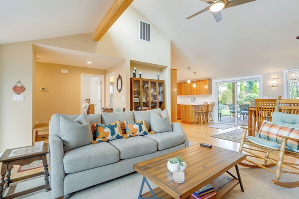 House (3 Bedrooms) | Interior