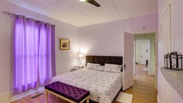 Cottage (2 Bedrooms) | Interior