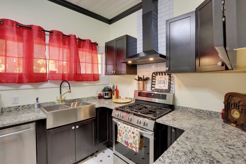 Thomasville Cottage Near The Big Oak & Downtown!