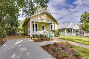 Cottage (2 Bedrooms) | Interior - Thomasville Cottage Near The Big Oak & Downtown! (Thomasville)