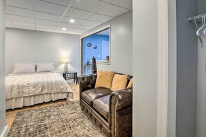 Interior - Atlanta Area Studio ~ 3 Mi to Gas South Arena! (Lawrenceville)