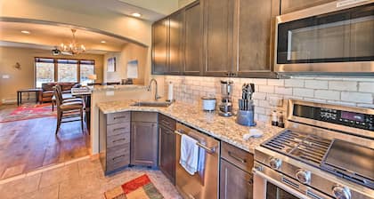 7984: Pet-friendly Townhome w/ Grill!