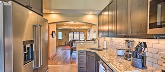 7984: Pet-friendly Townhome w/ Grill!