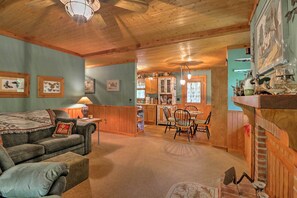 House (2 Bedrooms) | Interior