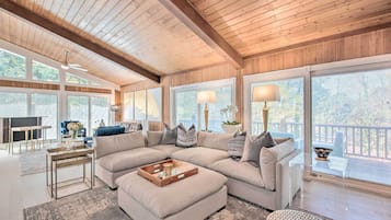 Rumah (5 Bedrooms) | Interior