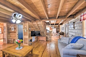 House (1 Bedroom) | Interior