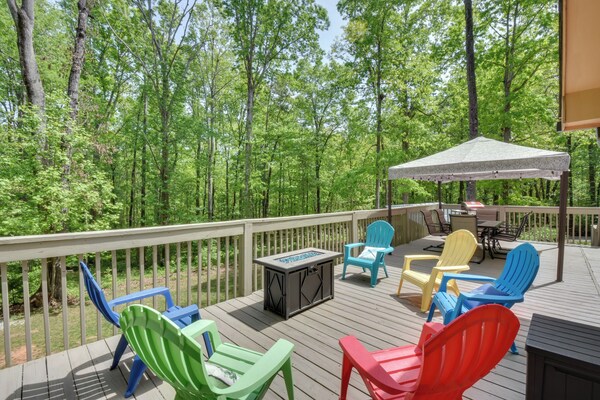 The Lake Place Cabin W/ Golf Cart & Free Kayaks! - Lavonia, GA
