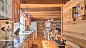 House (1 Bedroom) | Interior