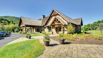 Rumah (4 Bedrooms) | Interior