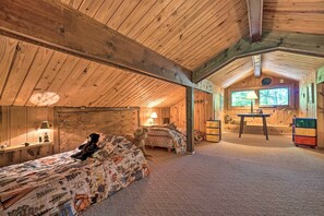 House (4 Bedrooms) | Interior