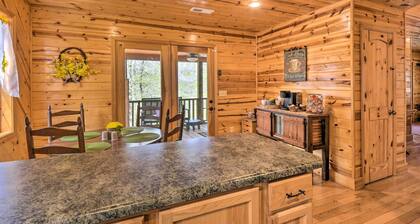 Cozy Hiawassee Cabin w/ Fire Pit & Mtn Views!