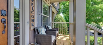 Lake Oconee Abode w/ Patio, Grill & Fire Pit Table