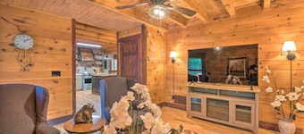 Rural Dallas Gem w/ Hot Tub, Sauna + Fire Pit!