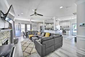 TV, fireplace, books - Buckroe Family Home: Walk to the Beach! (Hampton)