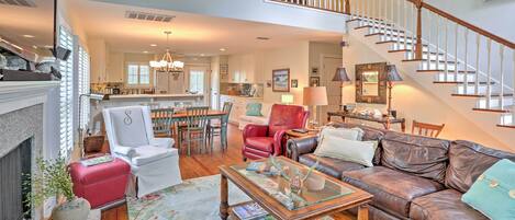 House (4 Bedrooms) | Front of property