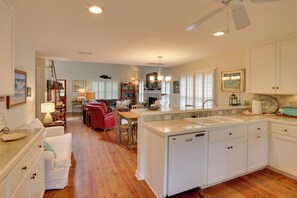 House (4 Bedrooms) | Interior - Bright St. Simons Island Escape: Walk to the Beach (St. Simons Island)