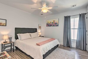 Apartament (1 Bedroom) | 1 dormitori, planxa i posts de planxar i bressols gratuïts