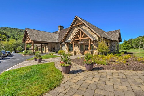 Charming Condo on Sky Valley Golf Course!