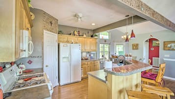 Cottage (3 Bedrooms) | Interior