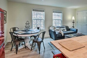 Stuga (2 Bedrooms) | Interiör