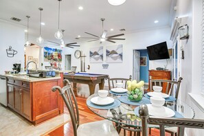 Rumah (2 Bedrooms) | Interior