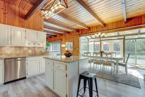 Interior - Lawrenceville Gem w/ Boat Dock on Private Lake! (Lawrenceville)